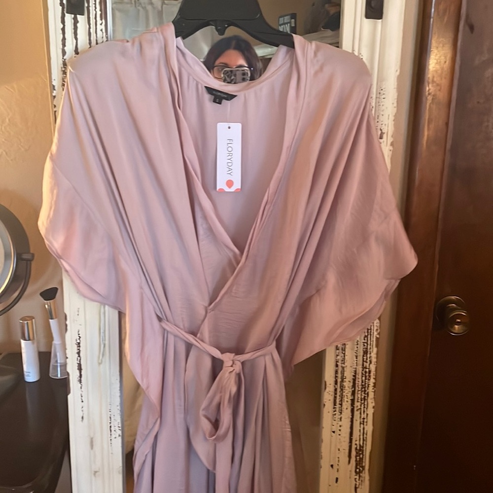 Gorgeous and comfy dress
